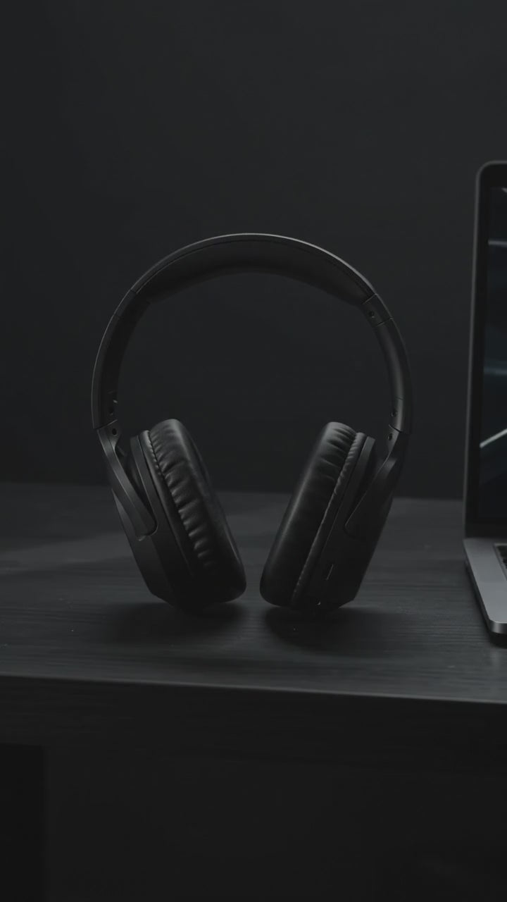 Ασύρματα ακουστικά Black Shark V2 Black σε μαύρο γραφείο δίπλα σε laptop - Aion HiTech